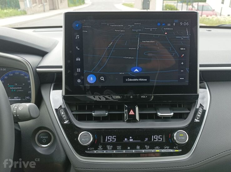 Toyota Corolla Cross 2.0 Hybrid e-CVT AWD