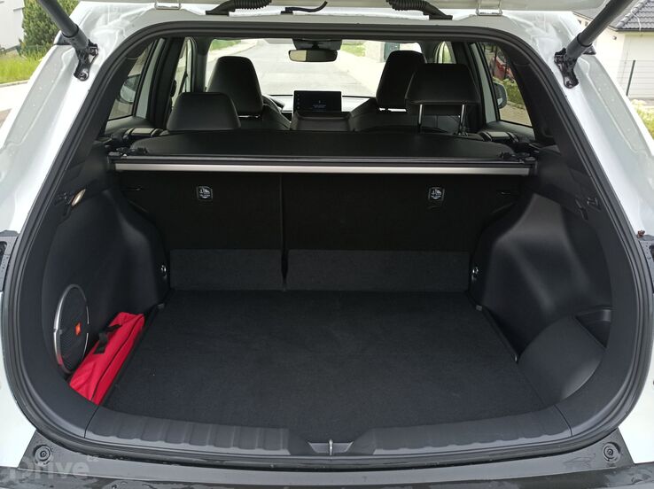 Toyota Corolla Cross 2.0 Hybrid e-CVT AWD