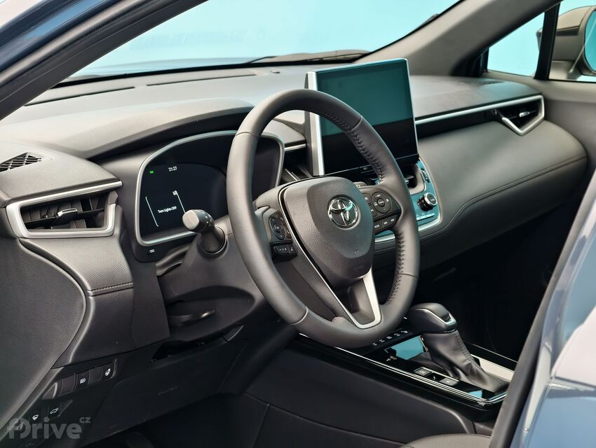 Toyota Corolla Cross facelift (2025)