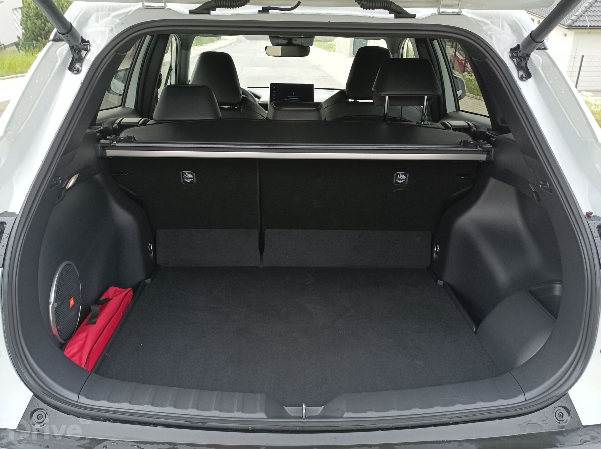 Toyota Corolla Cross Hybrid AWD