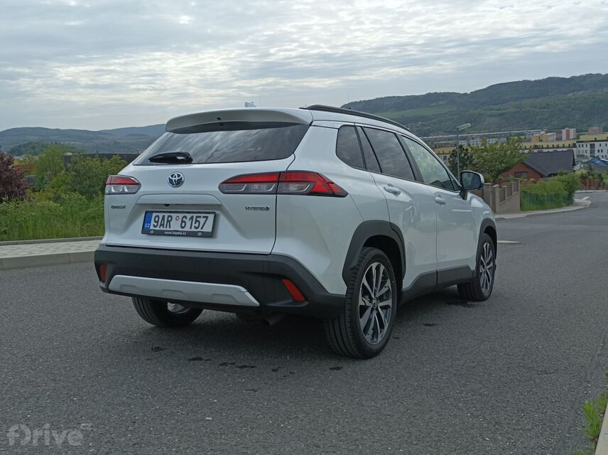 Toyota Corolla Cross Hybrid AWD