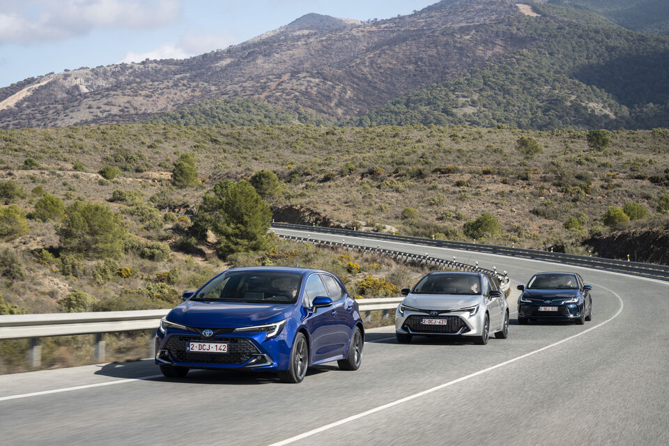 Toyota Corolla hatchback facelift (2023)