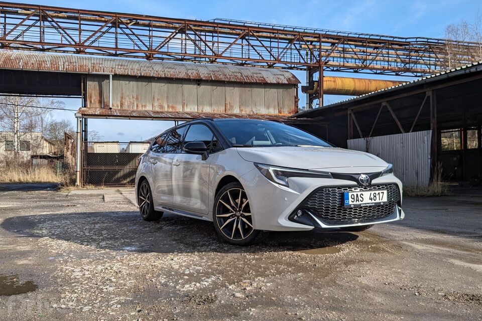 Toyota Corolla TS facelift (2023)
