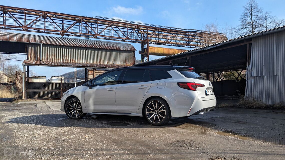 Toyota Corolla TS facelift (2023)