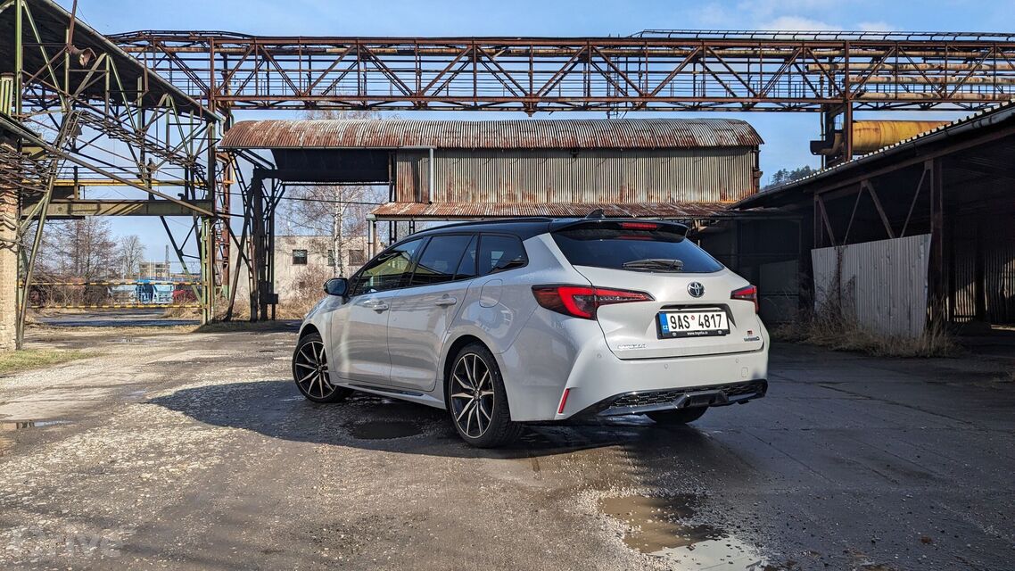 Toyota Corolla TS facelift (2023)