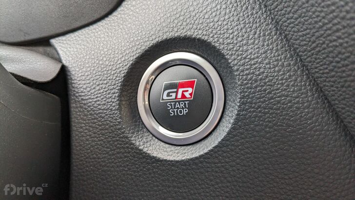 Toyota Corolla TS facelift (2023)