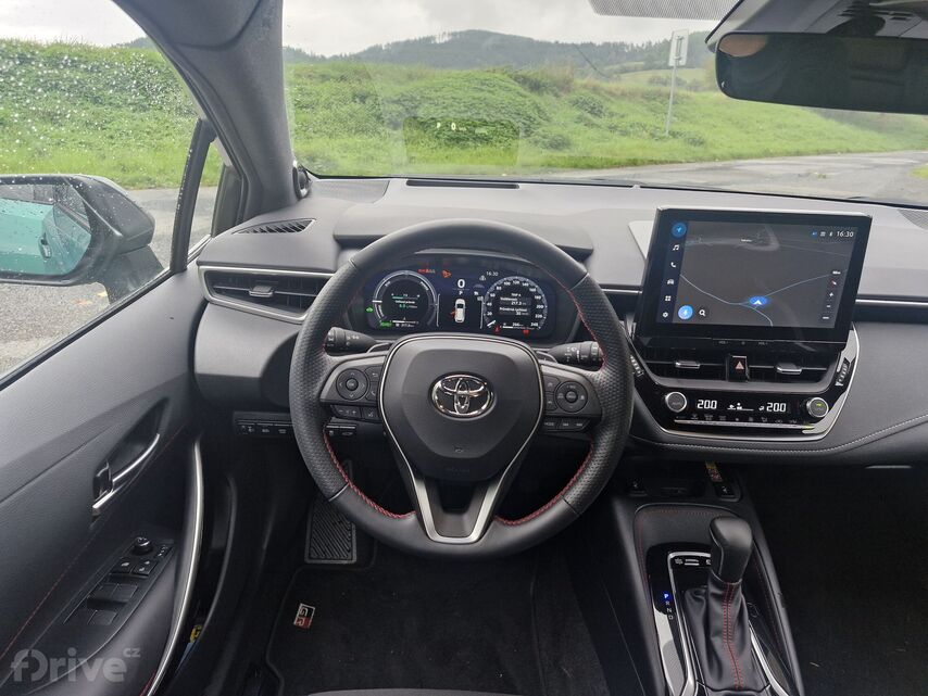 Toyota Corolla TS facelift (2023)