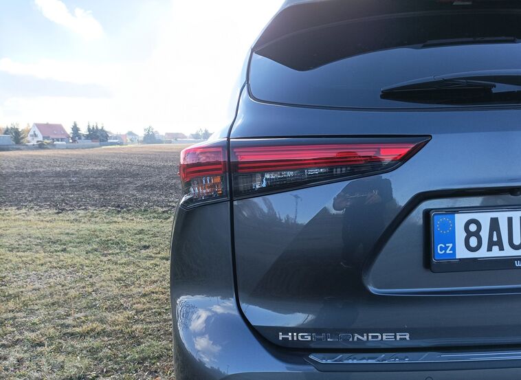 Toyota Highlander Hybrid (2021)