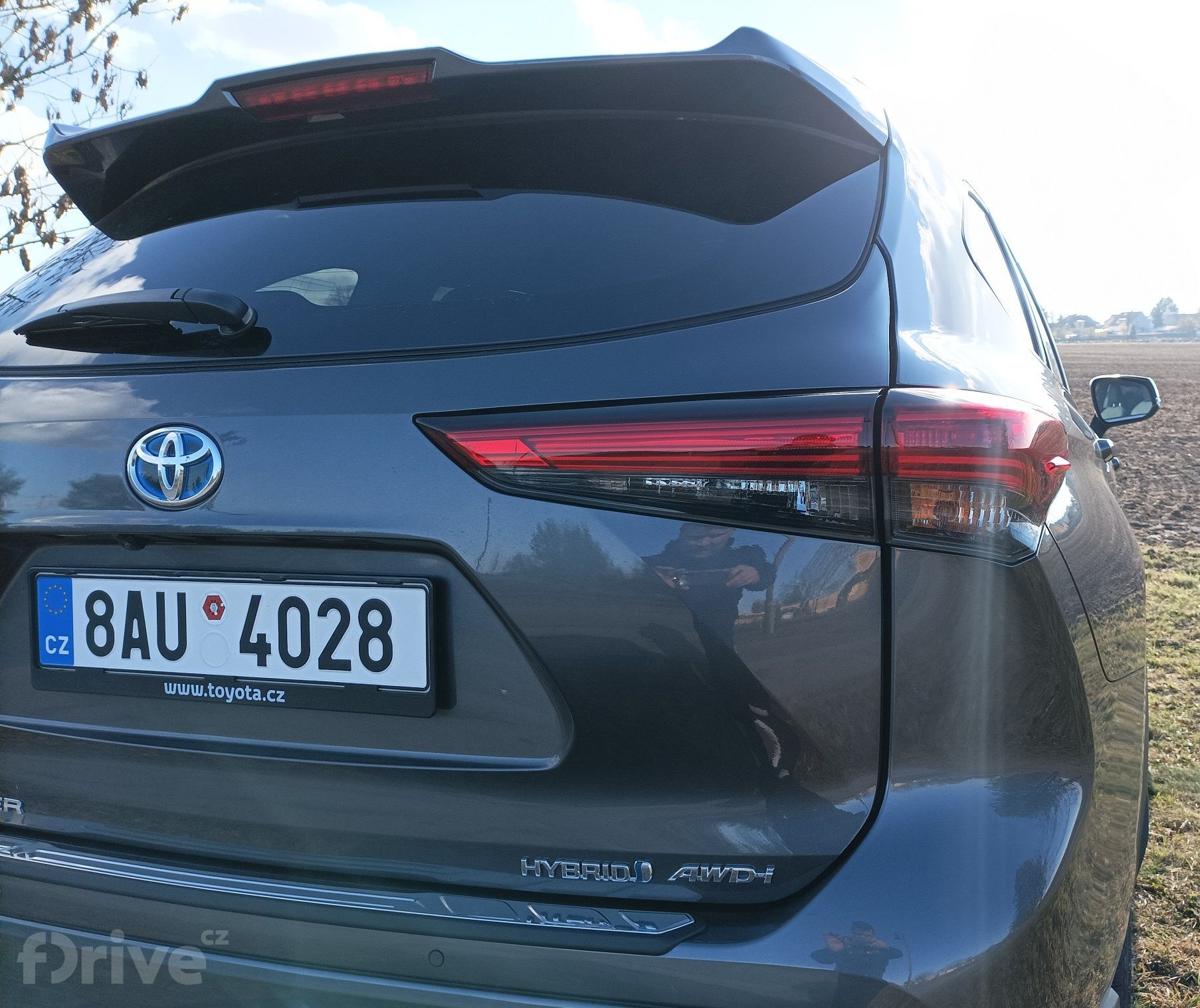 Toyota Highlander Hybrid (2021)