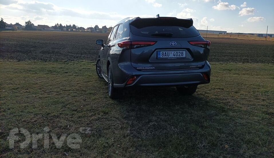 Toyota Highlander Hybrid (2021)