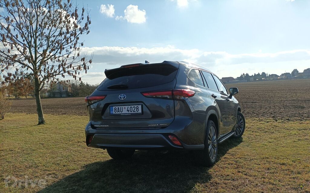Toyota Highlander Hybrid (2021)