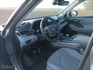 Toyota Highlander Hybrid (2021)