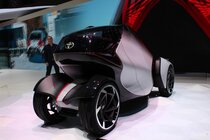 Toyota i-Tril