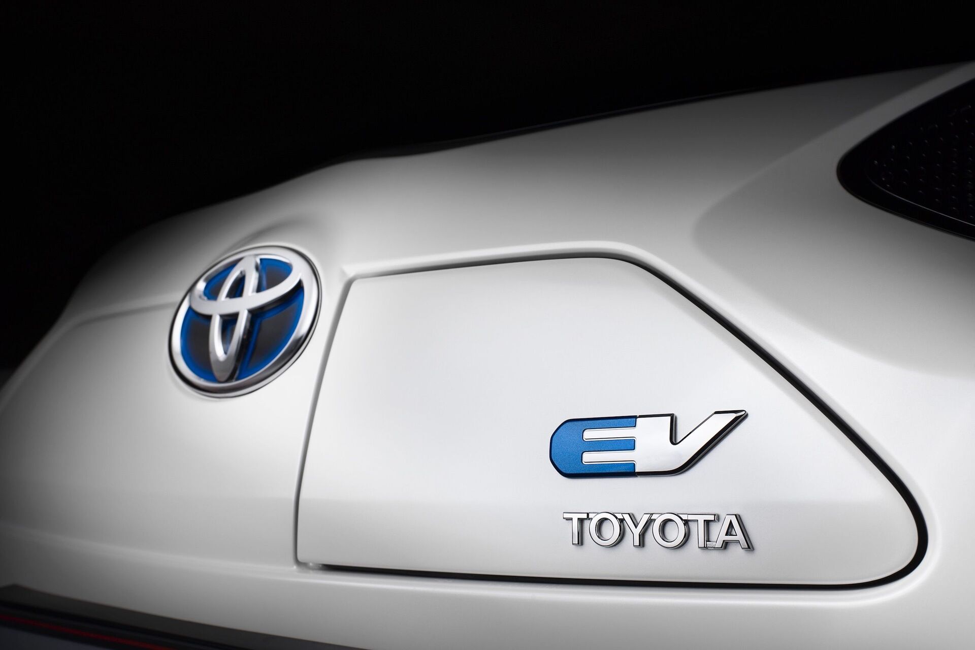 Toyota iQ EV (2012)