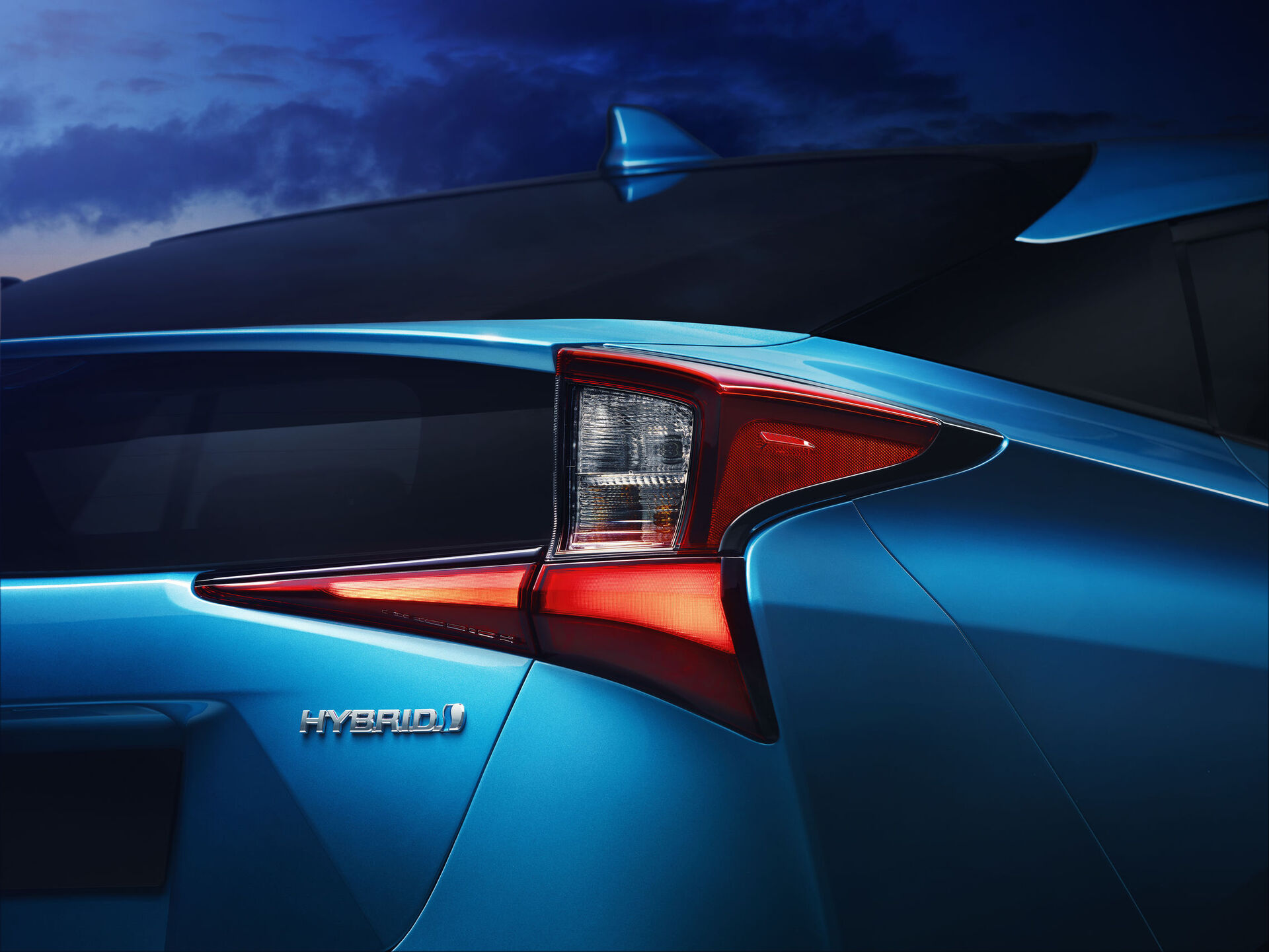 Toyota Prius AWD (2019)