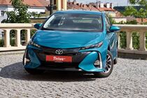 Toyota Prius Plug-in Hybrid (2015)