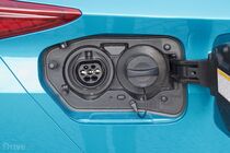 Toyota Prius Plug-in Hybrid (2015)