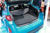 Toyota Prius Plug-in Hybrid (2016)