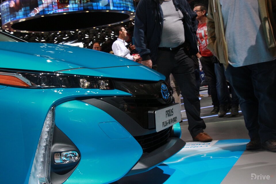 Toyota Prius Plug-in Hybrid (2016)