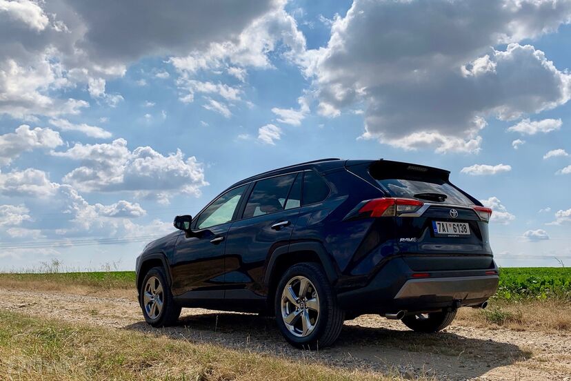 Toyota RAV4 (2019)