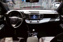 Toyota RAV4 Hybrid (2015)