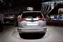 Toyota RAV4 Hybrid (2015)