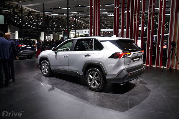 Toyota RAV4 Hybrid (2019)