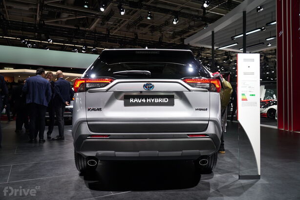 Toyota RAV4 Hybrid (2019)