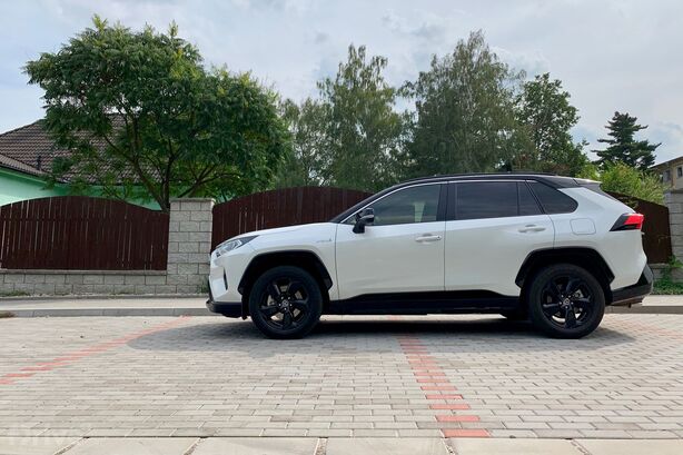 Toyota RAV4 Hybrid (2019)