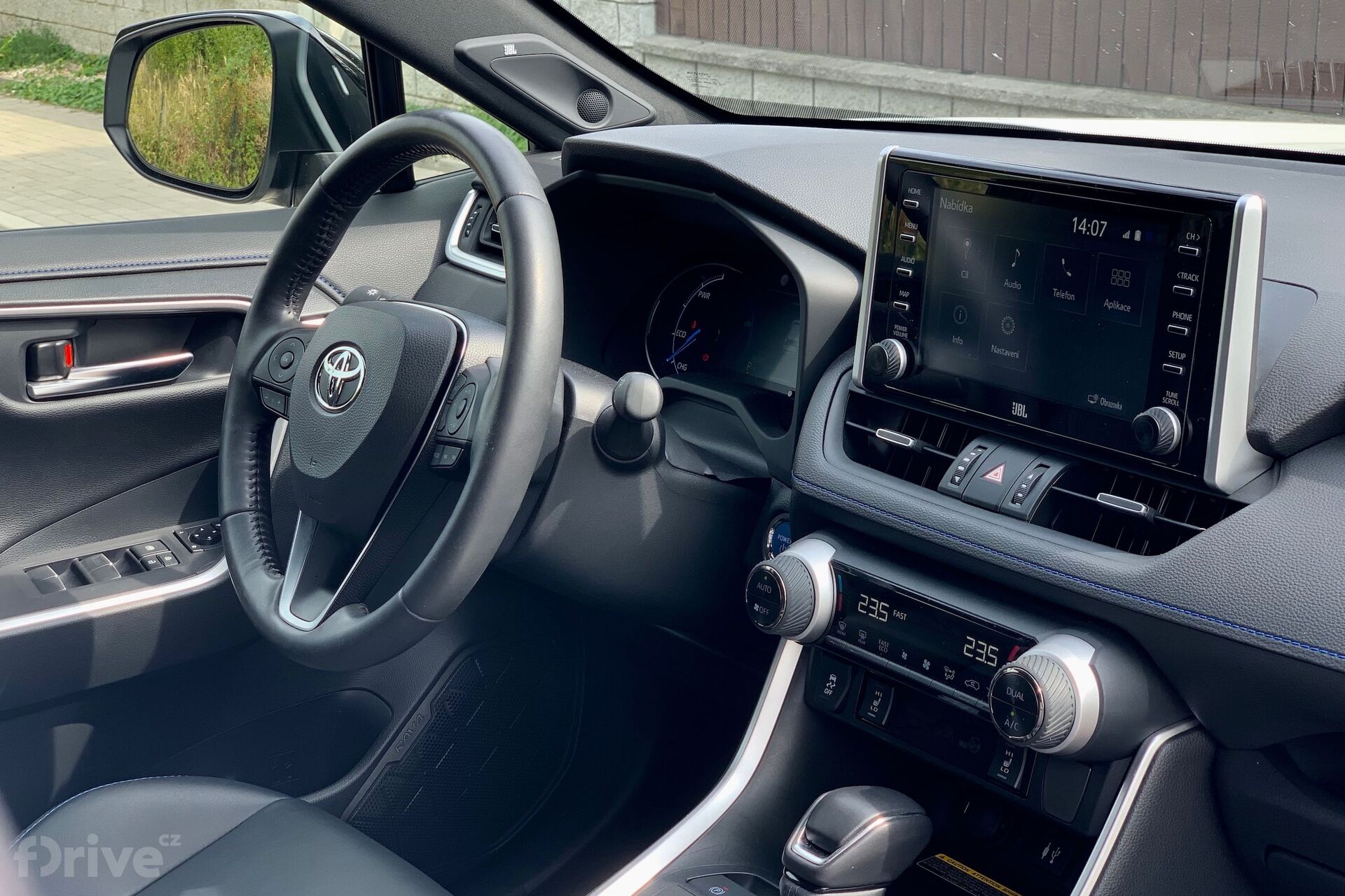 Toyota RAV4 Hybrid (2019)