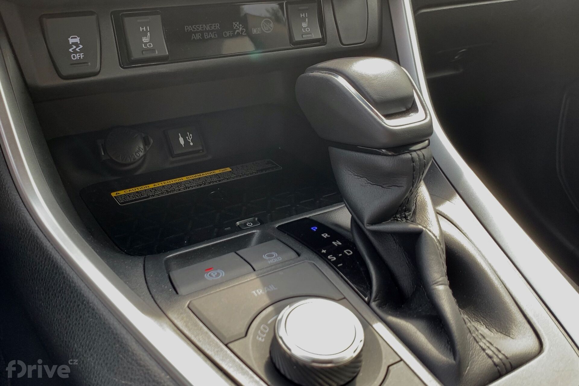 Toyota RAV4 Hybrid (2019)