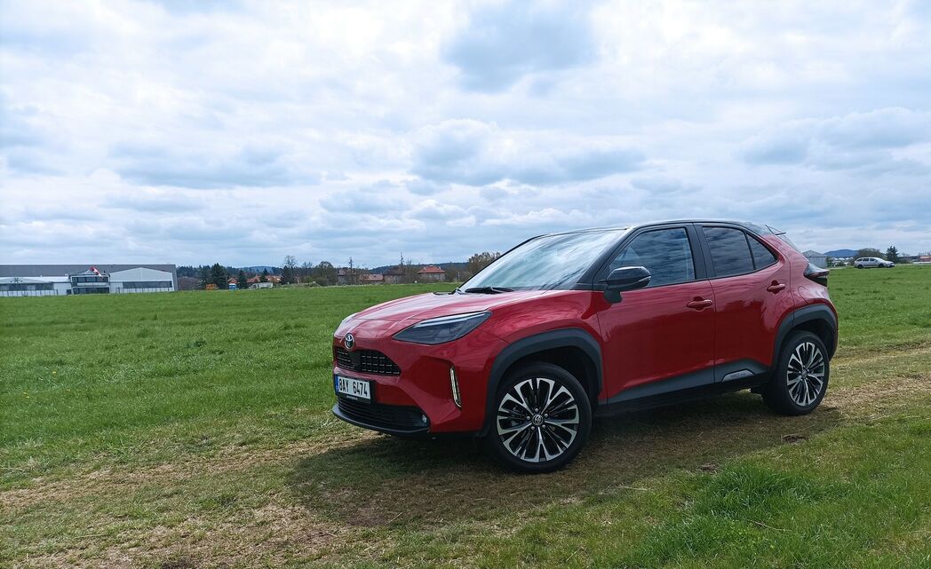 Toyota Yaris Cross Hybrid 4×4 Adventure