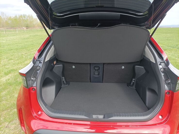 Toyota Yaris Cross Hybrid 4×4 Adventure