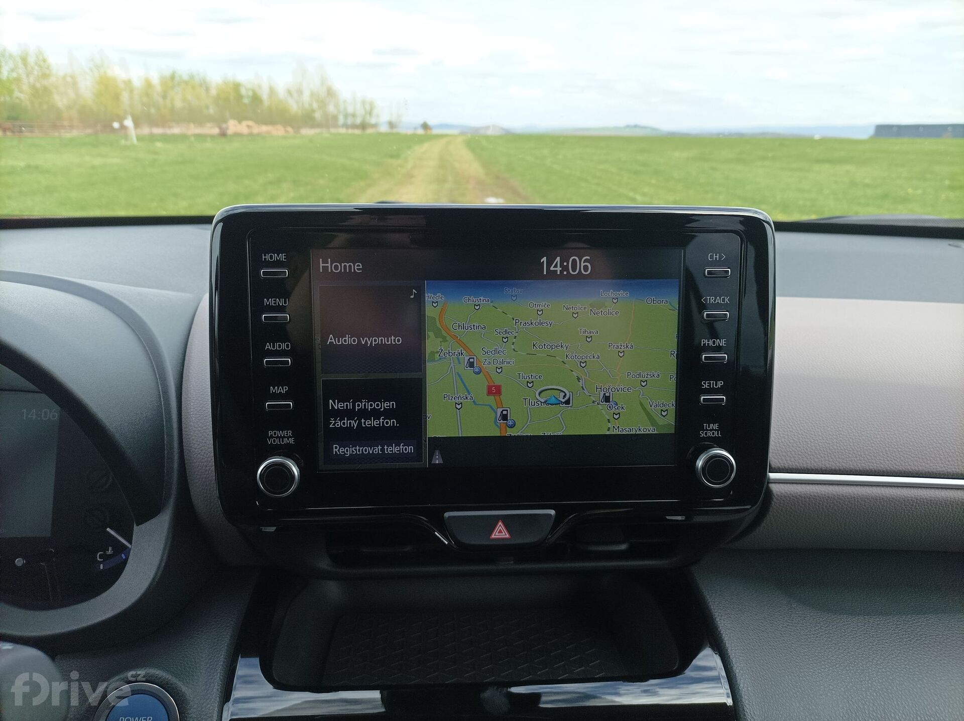 Toyota Yaris Cross Hybrid 4×4 Adventure