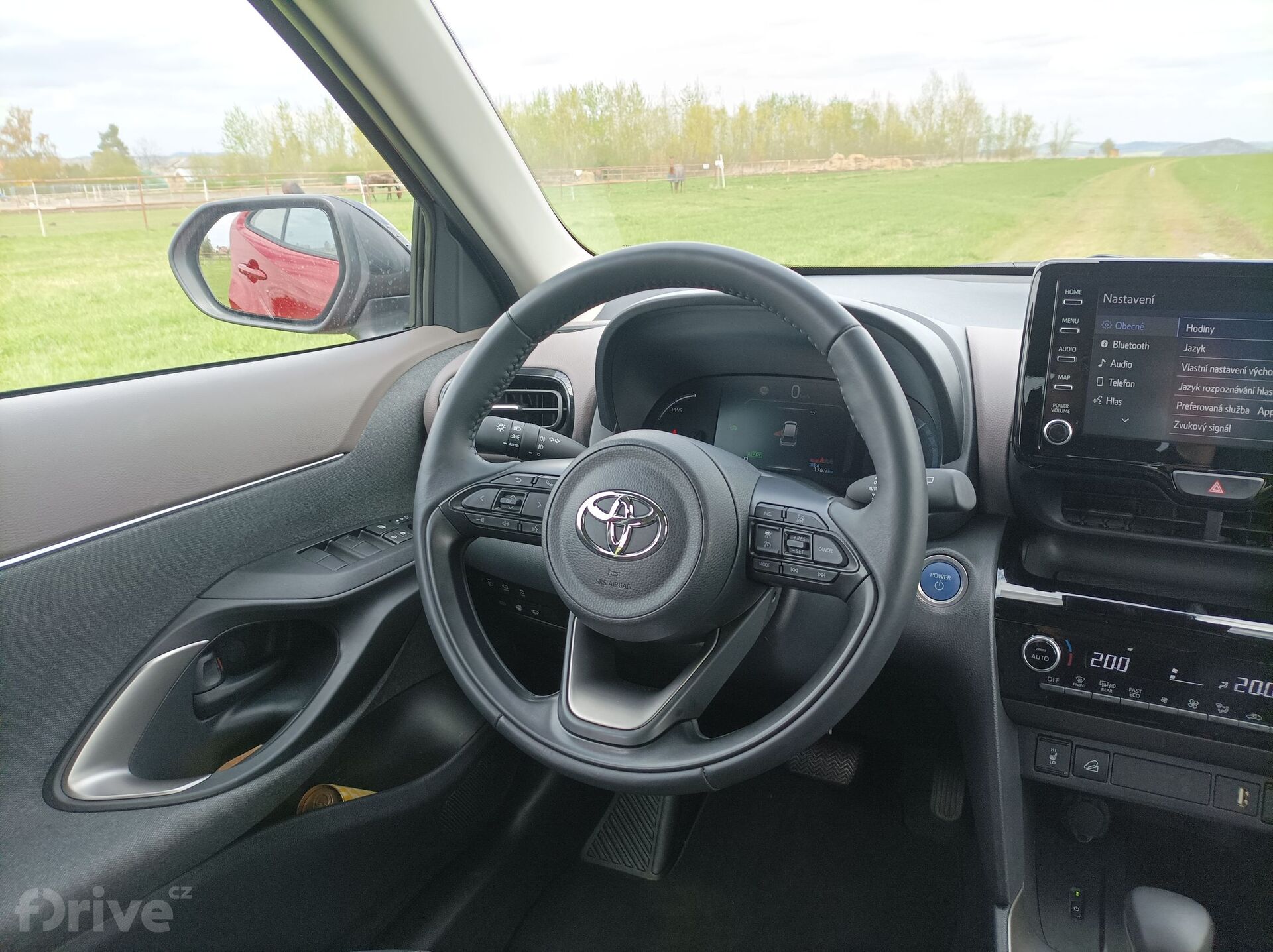 Toyota Yaris Cross Hybrid 4×4 Adventure