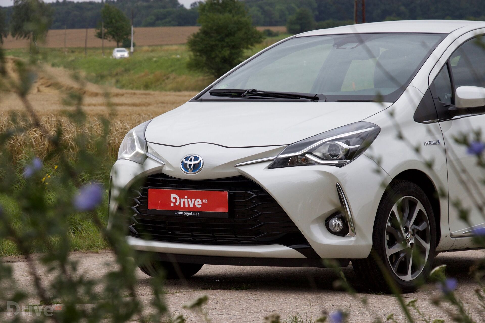 Toyota Yaris Hybrid (2011)