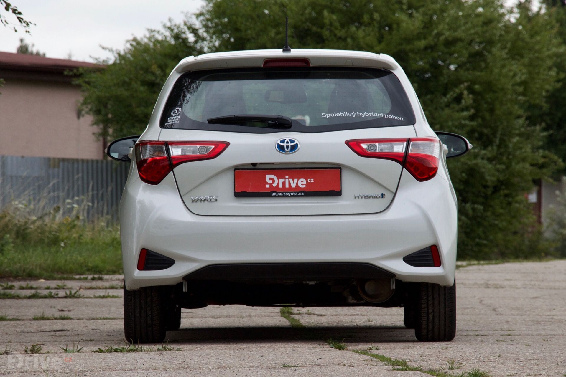 Toyota Yaris Hybrid (2011)