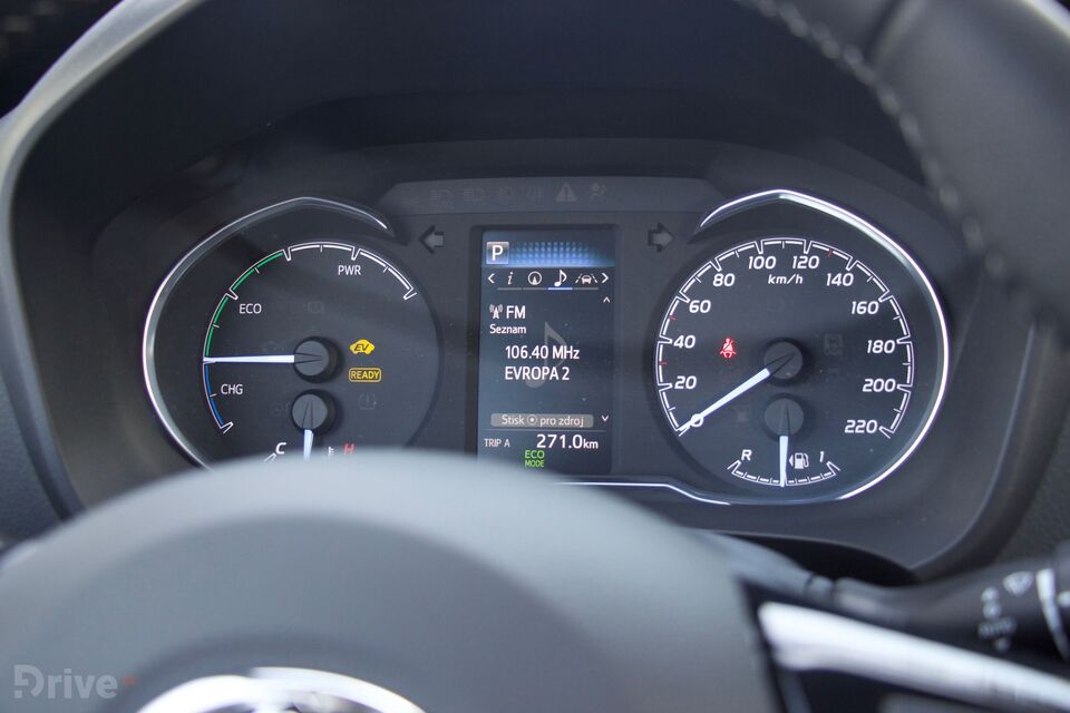 Toyota Yaris Hybrid (2011)