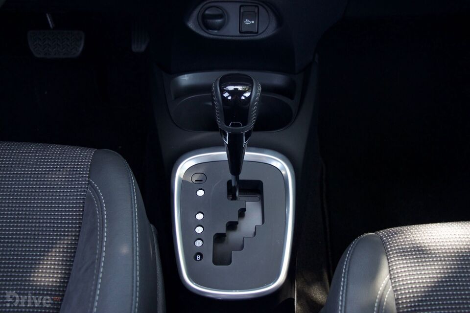 Toyota Yaris Hybrid (2011)