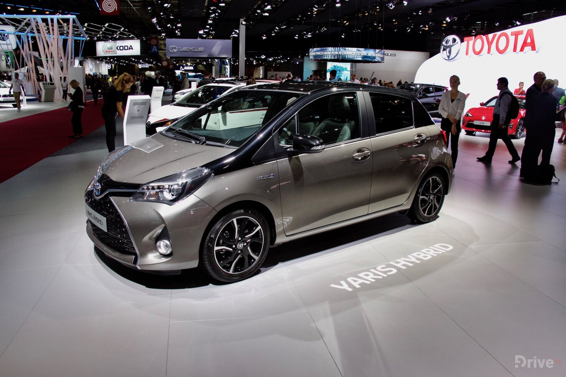 Toyota Yaris Hybrid (2011)