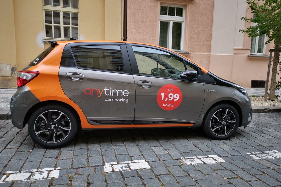 Toyota Yaris Hybrid (2017)