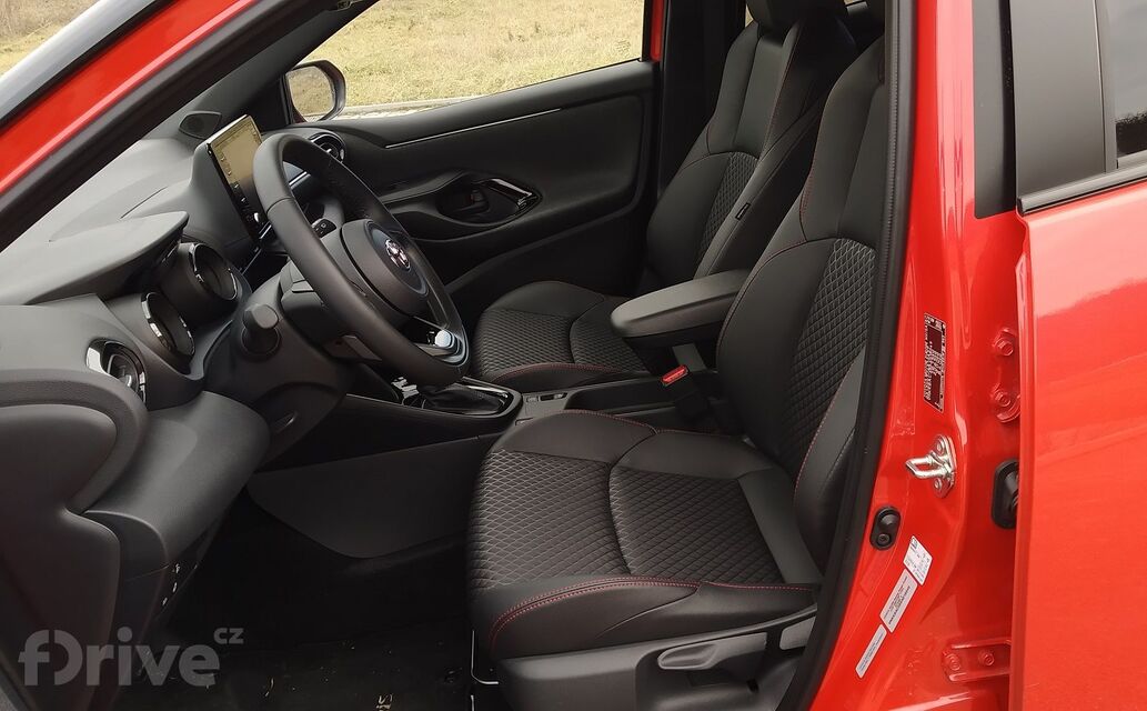 Toyota Yaris Hybrid (2020)