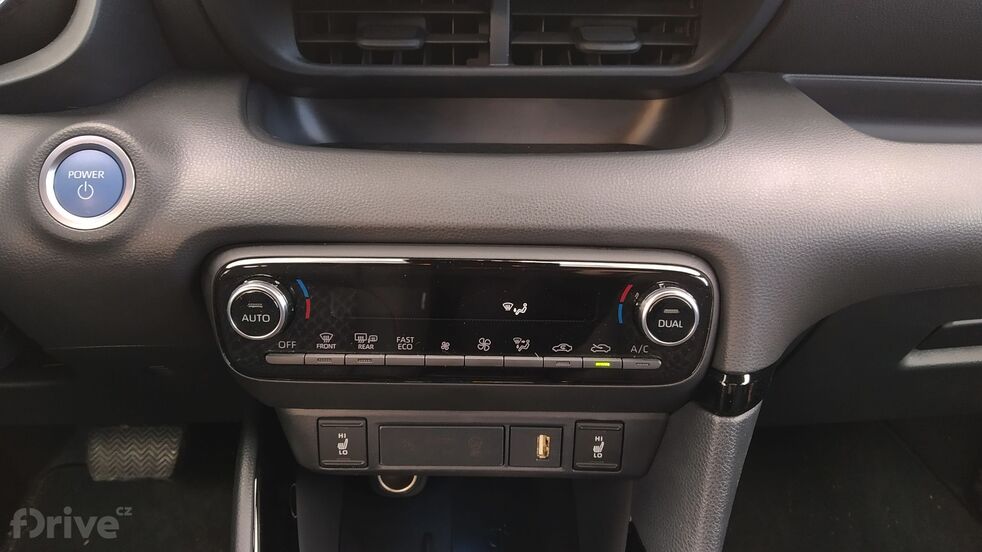 Toyota Yaris Hybrid (2020)