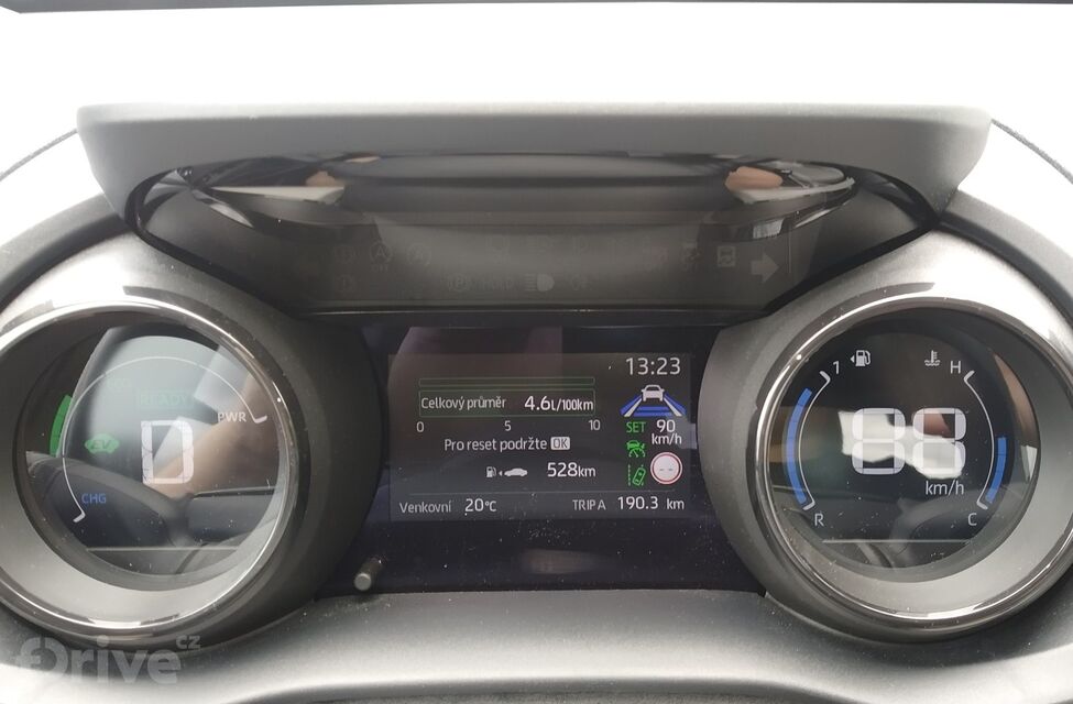 Toyota Yaris Hybrid Selection (2021)