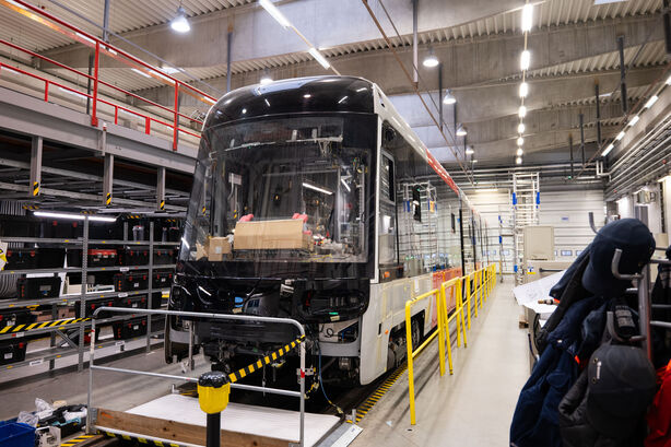 Tramvaj ForCity Plus 52T Praha