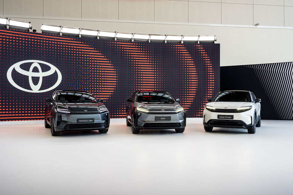 Trojice elektrických novinek Toyota