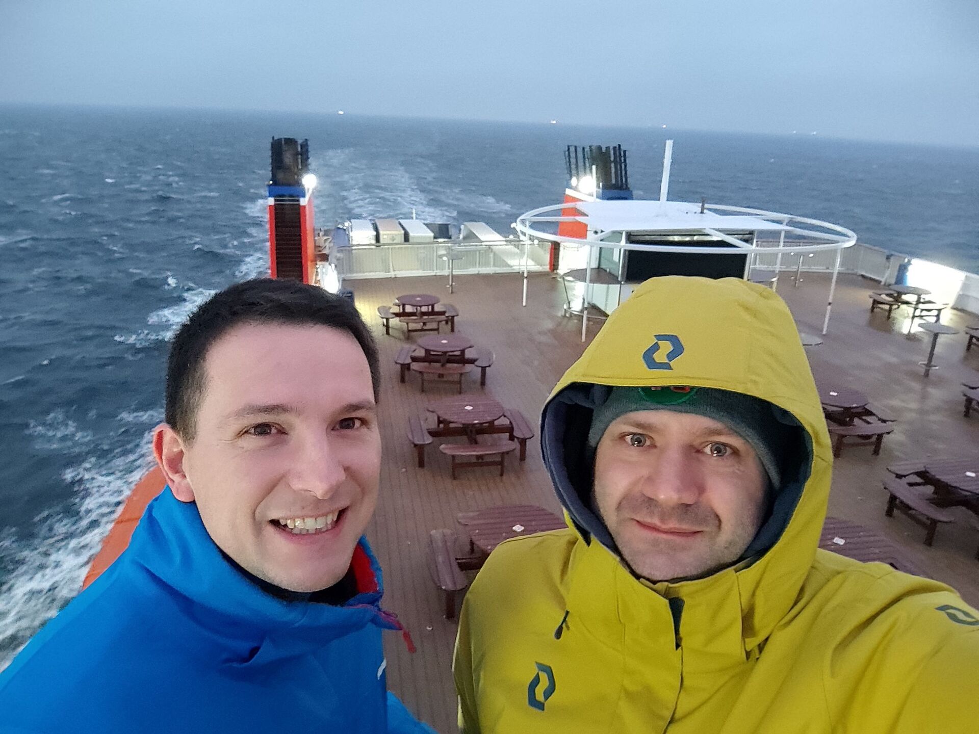 Týmu Eco_Rallye_Boyzz na trajektu