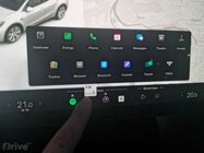 Vánoční update Tesla (2021)