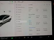 Vánoční update Tesla (2021)