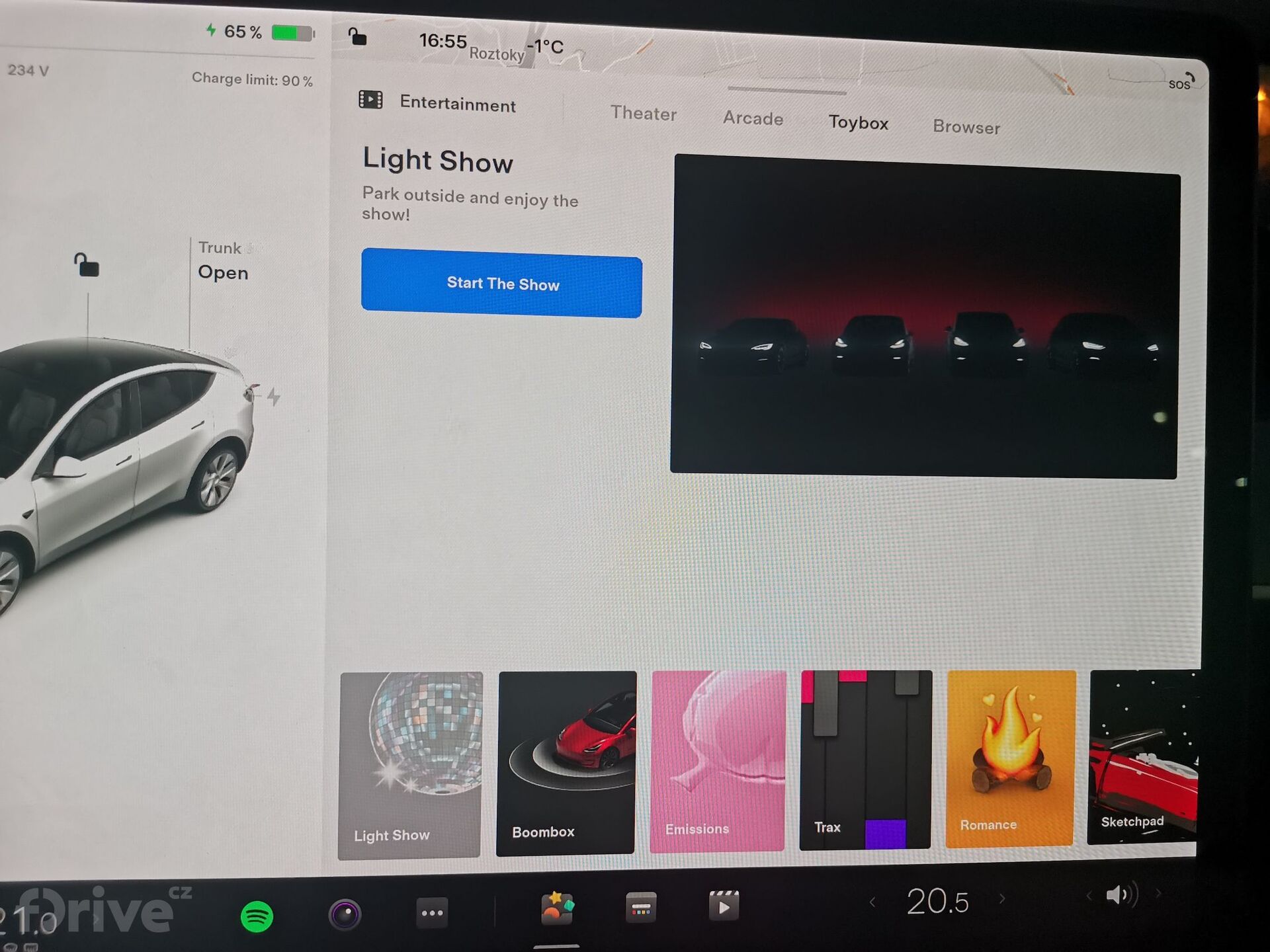 Vánoční update Tesla (2021)